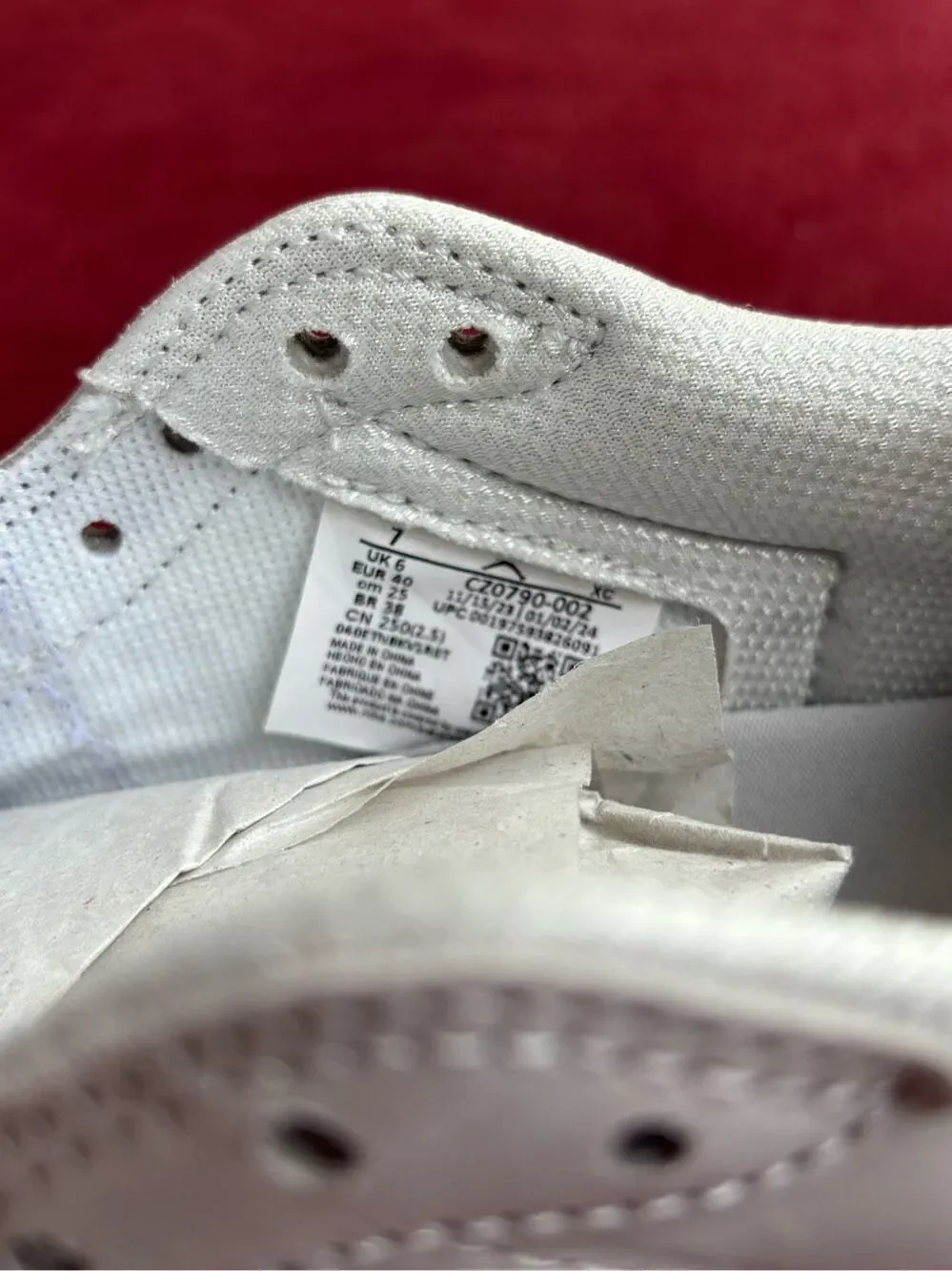 Brand New Nike Men’s White Air Jordan 1 Retro Low OG Sneaker Shoes Size 7